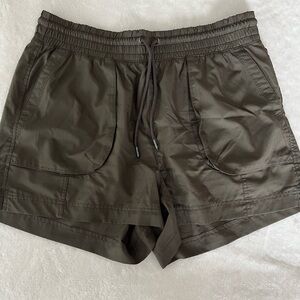 Old Navy Women's Athletic Shorts - Olive